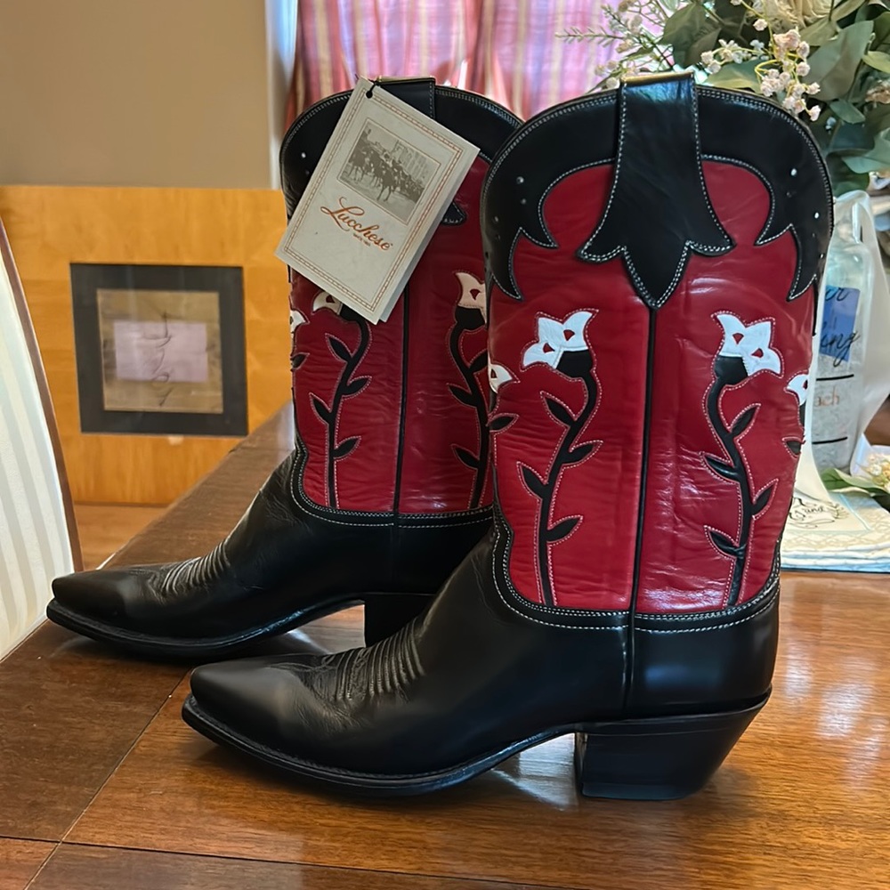 NWT Lucchese Classic Tulip Boots Size 9